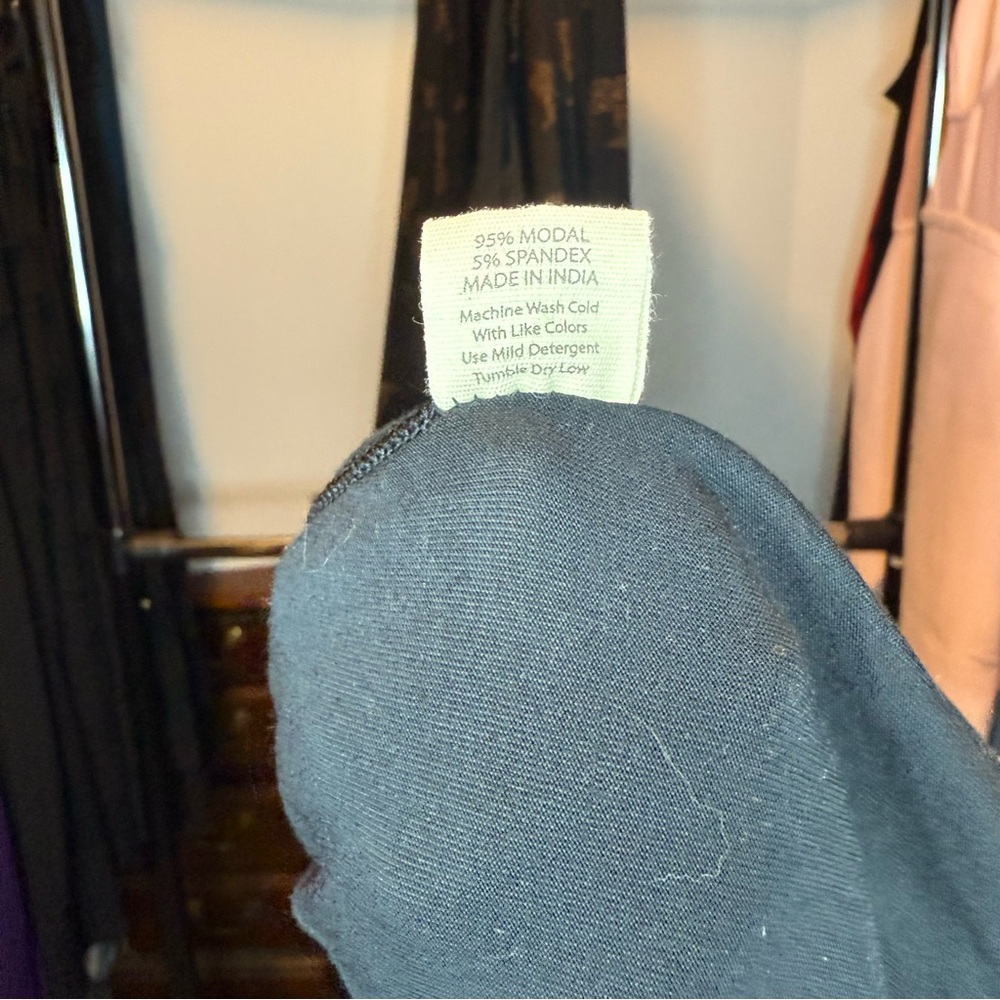 Sseko size 1 Black with Cheetah Print Convertible Wrap Top (US Size 2-8) - Picture 3 of 6